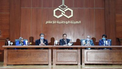 “الأعلى للإعلام” يجتمع مع رؤساء تحرير الصحف للدفاع عن الثوابت المصرية وإعلاء الحقائق (صور)