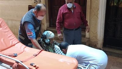 إنقاذ مسنة احتجزت داخل شقتها بمنطقة حدائق القبة