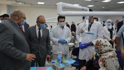 افتتاح أول عيادة خارجية لطب وجراحة الفم والأسنان بجامعة الزقازيق (صور)