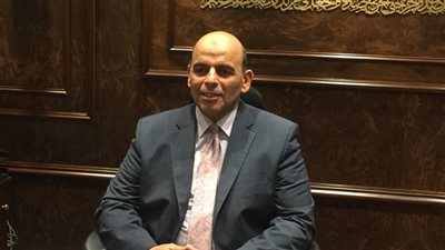 الأمن يعيد المشاهد الحضارية لشارع المعز من جديد