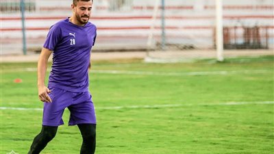 محمود الونش يشارك في جزء من تدريبات الزمالك استعدادًا للرجاء