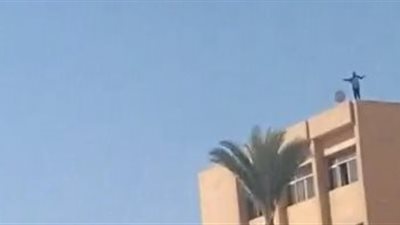 موظفة تحاول الانتحار بإلقاء نفسها من الطابق الخامس بإدارة الباجور الصحية
