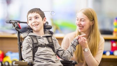 أخصائية طب أطفال توضح علاقة نقص أكسجين الدم عند الأطفال بالشلل الدماغي