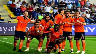 باشاك شهير يُسقط مانشستر يونايتد بثنائية في دوري أبطال أوروبا