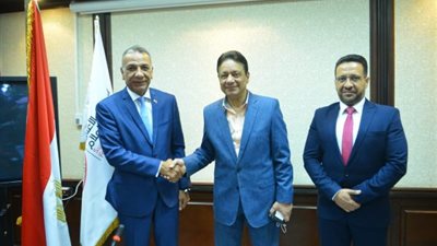 “الأسنان” و”الأعلى للإعلام” يتفقان على ميثاق إعلامي للبرامج الطبية