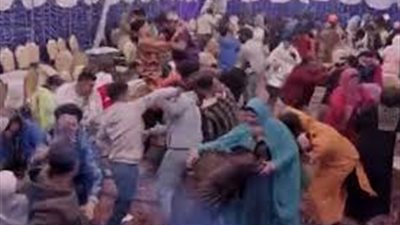 بسبب لهو الأطفال.. مشاجرة دامية في قاعة أفراح بسوهاج بين 9 من أهل العروسين 