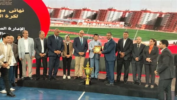 وزير الرياضة ومحافظ