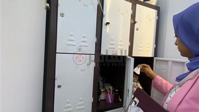 إغلاق مركز تجميل غير مرخص تديره منتحلة صفة طبيب بالإسماعيلية |صور