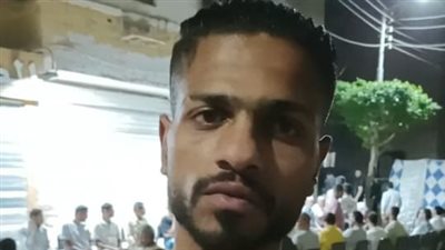 كان نفسه يفرح بيا.. نجل رئيس لجنة الثانوية المتوفى أثناء الذهاب للعمل: قالي خلي بالك من أخواتك