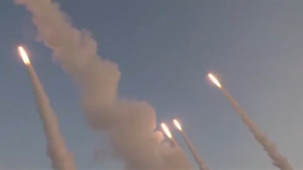 إطلاق الصواريخ الإيرانية