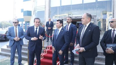 55 ألف وفاة سنويًا.. وزيرا الصحة والشباب يطلقان مبادرة بإيدينا ننقذ حياة للتوعية بالموت القلبي المفاجئ