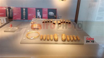 من الذهب والفضة.. كنوز تانيس تلمع في المتحف المصري بالتحرير| صور 