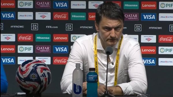 فلاديمير إيفيتش المدير