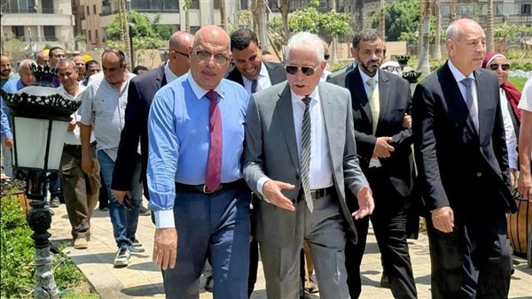 جولة حديقة الأزبكية 