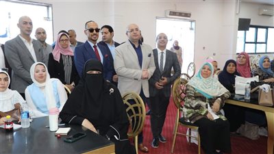 بالتعاون مع الاتصالات.. محافظ بني سويف يتابع البرنامج التدريبي للعاملين بالجهاز الإداري لرفع الكفاءة الرقمية