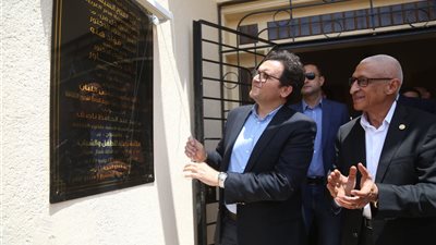 خلال زيارته إلى شمال سيناء.. وزير الثقافة يفتتح مكتبة نجيلة بعد رفع كفاءتها وتطويرها