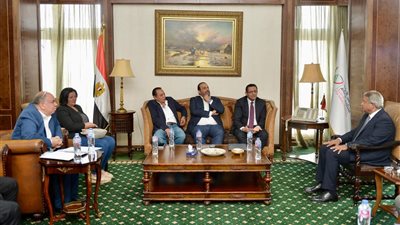 اتفاق بين الأعلى للإعلام ونقابة الصحفيين على الإسراع باعتماد اللائحة الجديدة المنظمة لصرف البدل