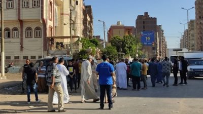 تشييع جثامين الأطفال الثلاثة ضحايا والدتهم بالشروق في جنازة مهيبة 