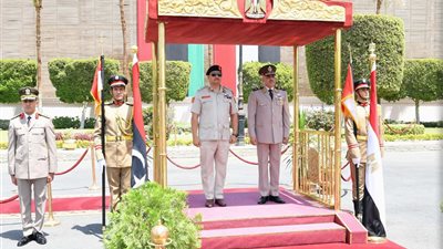  رئيس أركان حرب القوات المسلحة يلتقي رئيس أركان القوات البرية بالجيش الليبي