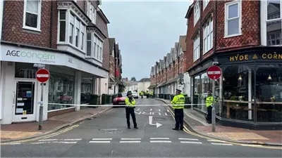 إخلاء 160 منزلًا في بريطانيا بعد العثور على مادة غامضة داخل عقار سكني