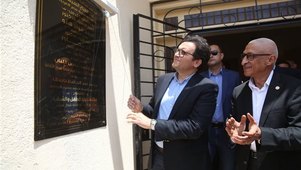 وزير الثقافة يفتتح