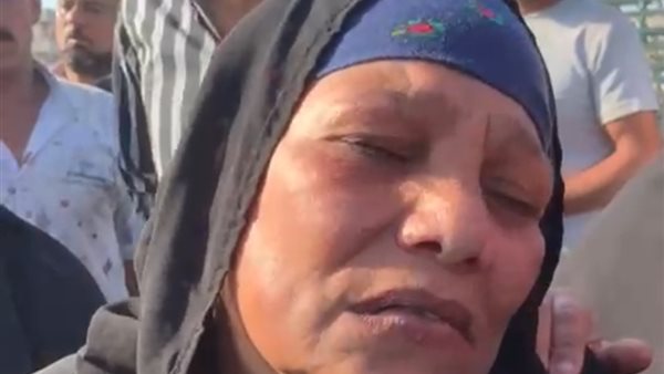 والدة الشاب المقتول