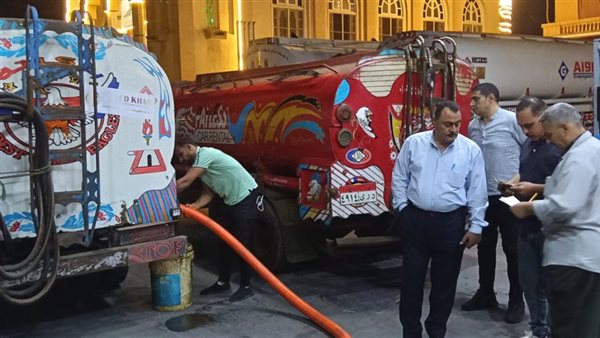 ضبط سيارتين لتهريب