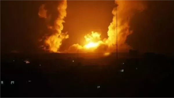 قصف معسكر التاجي