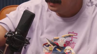 إداني مشهد كلمتين.. محمد ثروت يروي موقفًا طريفًا جمعه بالمخرج شريف عرفة