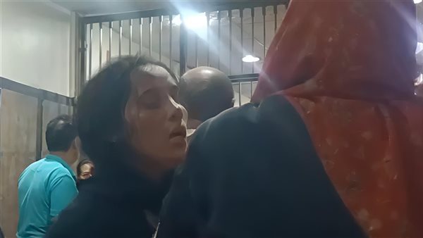 انهيار والدة الطفلين