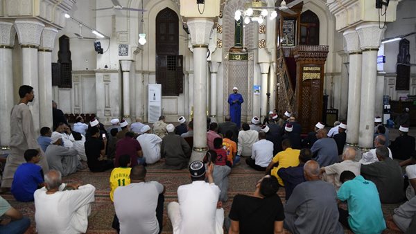 محافظ قنا يشهد احتفالية