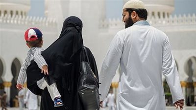 دعاء المعجزات للأولاد.. عمرو خالد يوضح دعاء قرآني له سر عجيب 