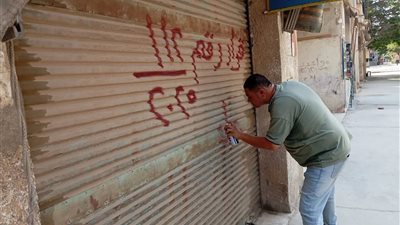 جهاز 15 مايو يواصل حملاته لتنظيم الأسواق.. وتنفيذ 20 قرار غلق لمحال مخالفة 