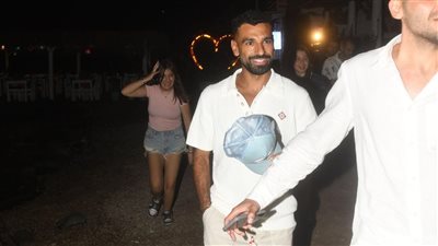 عزومة سمك بـ 60 ألف ليرة.. تفاصيل ليلة محمد صلاح في بودروم بتركيا