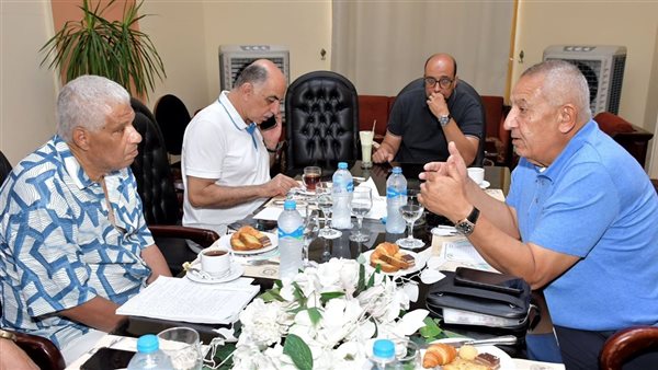 النادي المصري يعيّن