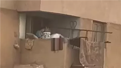 أحد جيران الأب المعتدي على نجله في العاشر من رمضان: اعتاد ضرب أبنائه