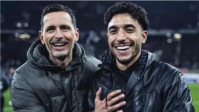 غيّرنا الخطة بعد رحيله.. مدرب فرانكفورت يشرح تأثر الفريق برحيل مرموش عنه