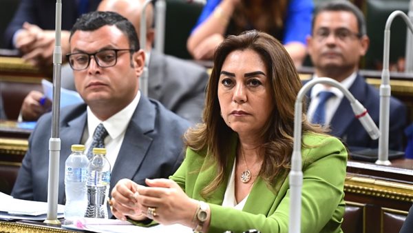 الدكتورة منال عوض