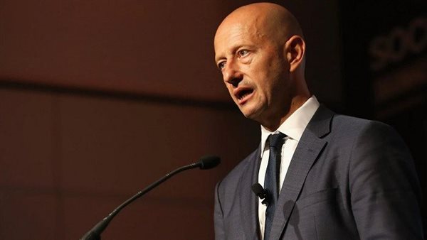 إستيف كالزادا الرئيس