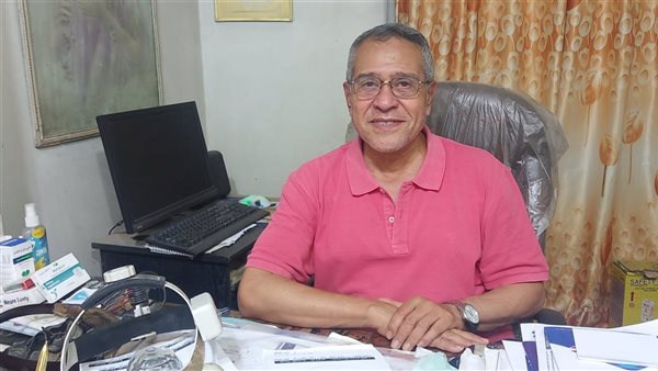 الدكتور عماد 