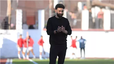 في جلسته مع حسين لبيب.. الرمادي يوصي باستمرار أحمد سمير مع الجهاز الجديد لـ الزمالك 