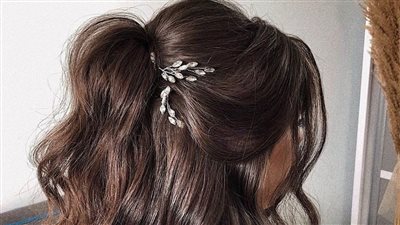 تسريحات شعر ناعمة للبنات في المناسبات والسهرات بطريقة سهلة وعصرية