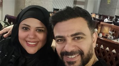 بعد إجرائها عملية جراحية خطيرة.. كريم الحسيني يطلب الدعاء لزوجته