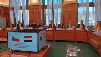 مصر والتشيك تعززان الشراكة الاقتصادية خلال اجتماعات اللجنة المشتركة في براغ