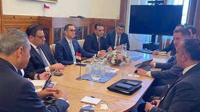 وزير الاستثمار يبحث تعزيز التعاون مع 5 شركات تشيكية كبرى لتوطين الصناعات