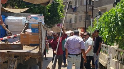 محافظ أسيوط يوجه بتكثيف حملات إزالة الإشغالات والتعديات.. وحملة موسعة بالقوصية لإعادة الانضباط للشارع