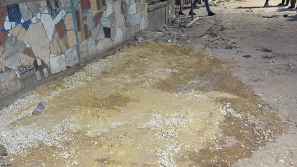 هبوط أرضي بجوار العقارات