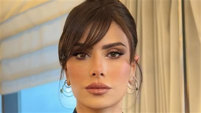 صبا مبارك تدعم شيرين عبد الوهاب: صوتها مميز وأسطوري.. ولما بسمعه بدمع 