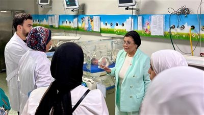 نائب وزير الصحة تتفقد المنشآت الصحية في الدقهلية.. وتوجيهات لضبط الجودة وتعزيز خدمات الأم والطفل 