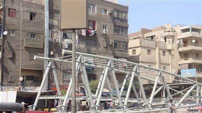 كوبري المشاة بمحور العصار.. مشروع حضاري بتكلفة 48 مليون جنيه لخدمة أهالي شبرا الخيمة